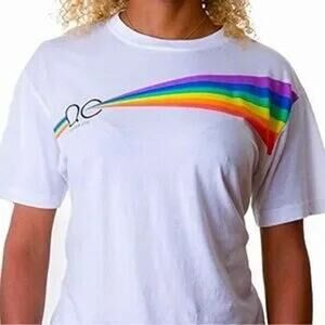 Queer Eye NWT Unisex Adult Rainbow Prism‎ White T-Shirt in Size Medium